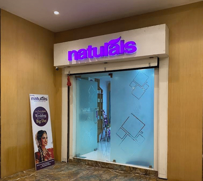 Naturals Salon & Spa