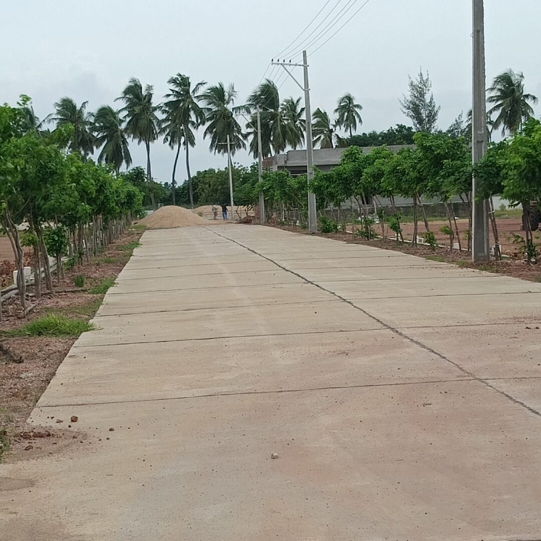 Open plots Near Samarlakota Railway Station