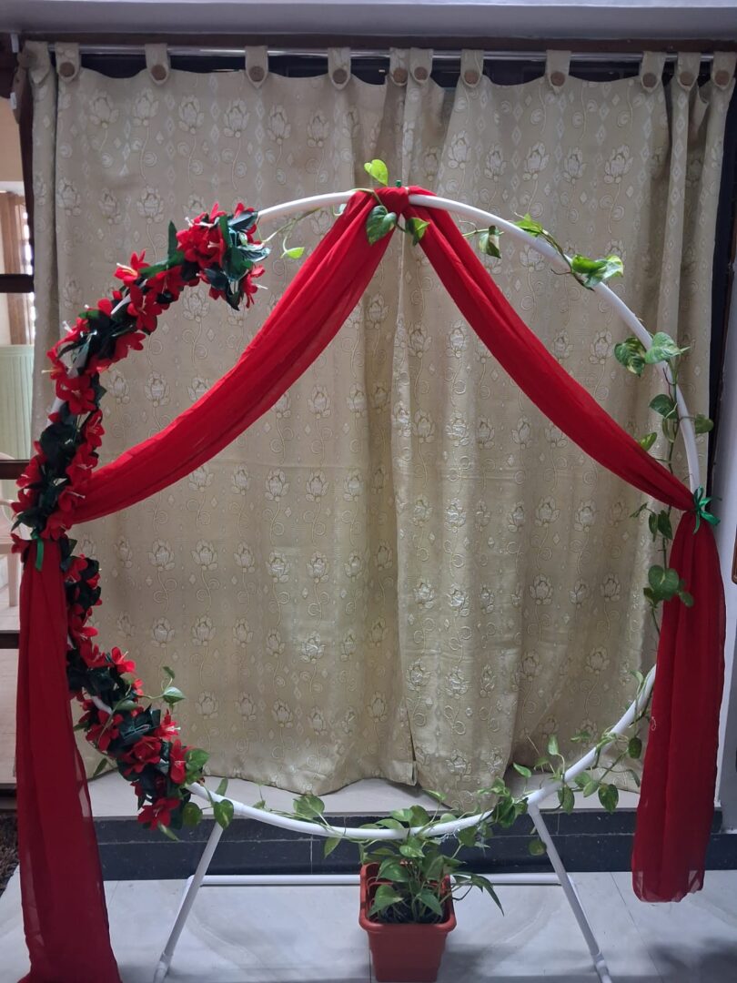 Christmas Crib & Decorative Arch for Sale