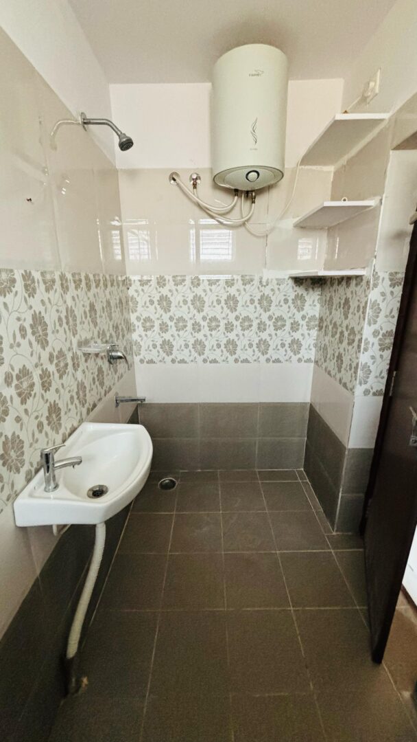 Fully Furnished 2BHK Flat for Rent in Kakinada