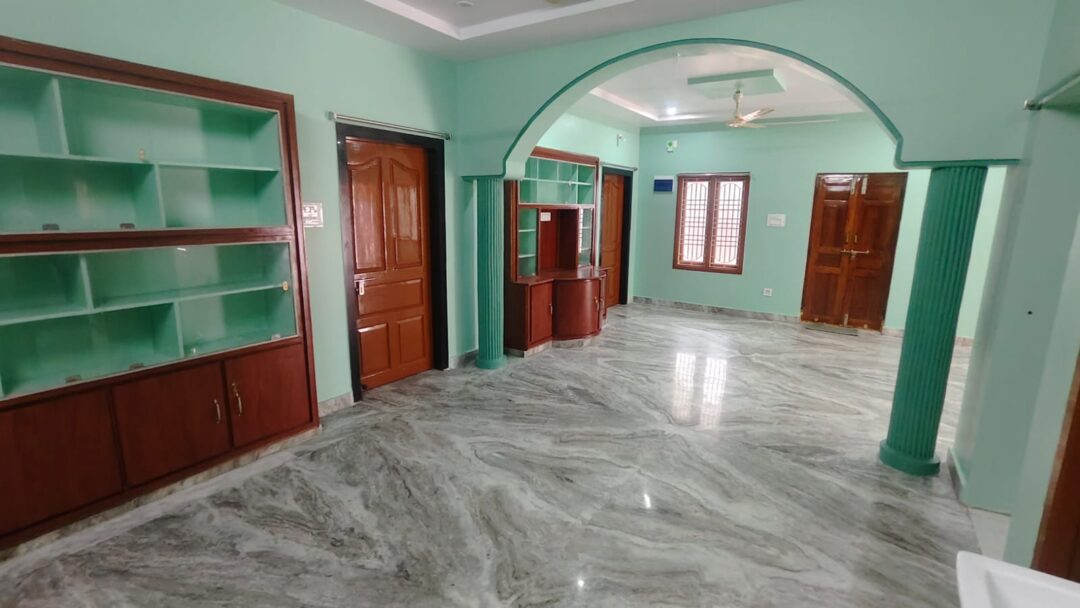 House for Rental / Commercial