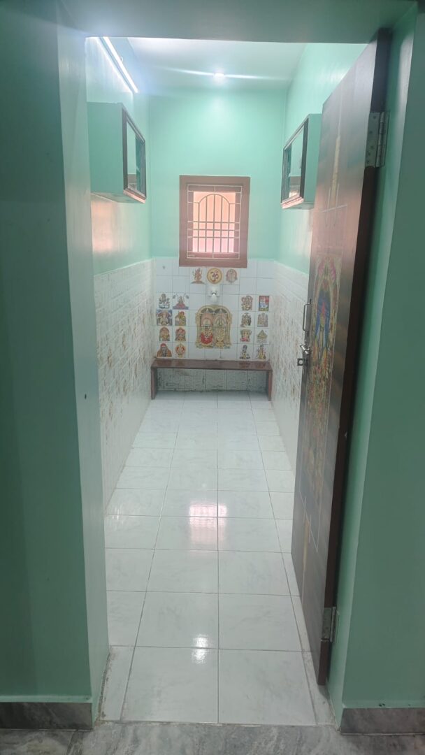 House for Rental / Commercial