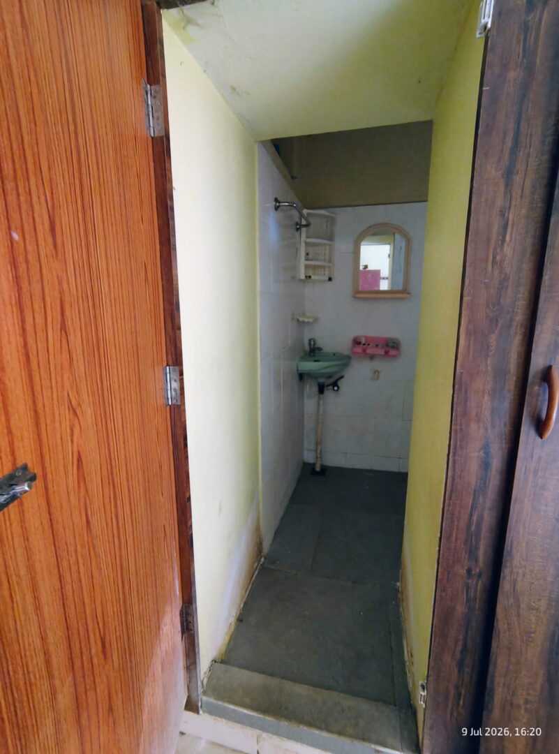 Spacious 2BHK House for Rent in Venkata Ramana Nagar, Indrapalem, Kakinada – Residential & Office Use