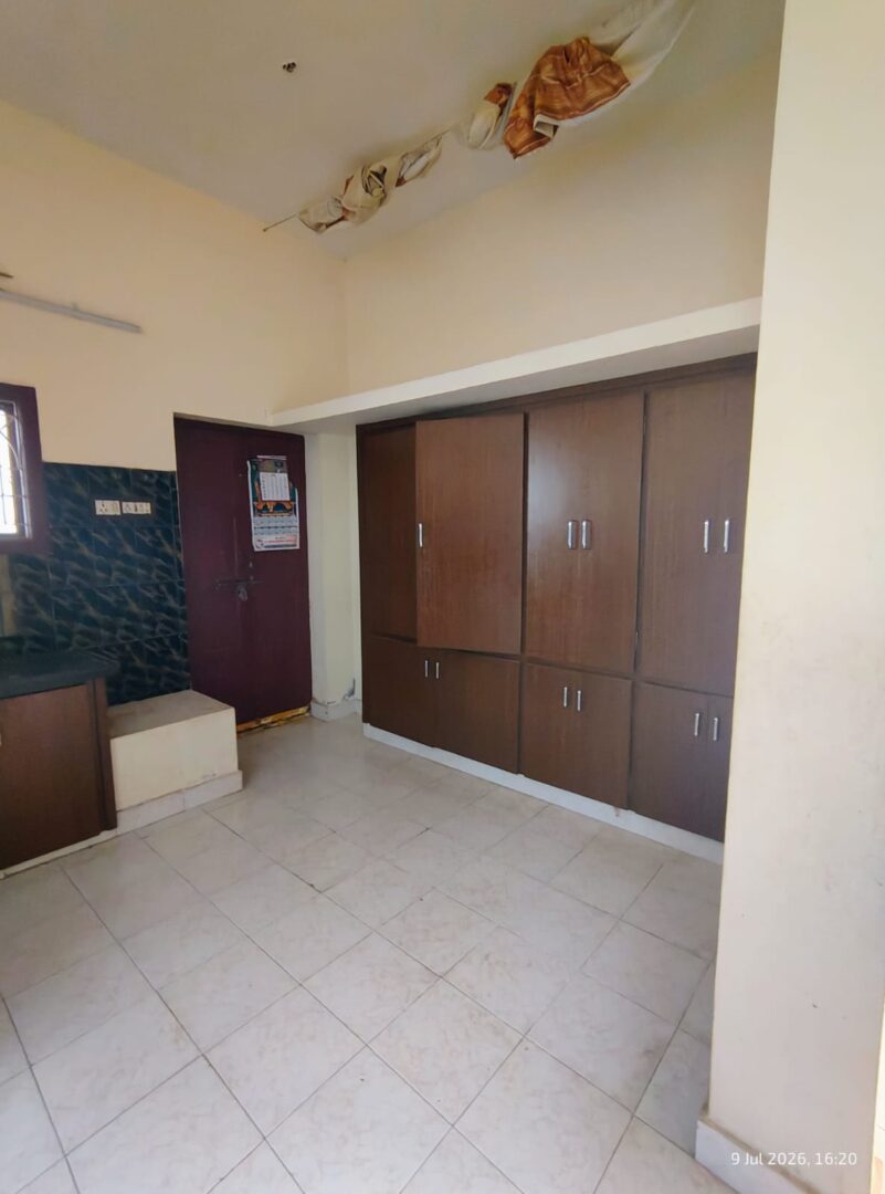 Spacious 2BHK House for Rent in Venkata Ramana Nagar, Indrapalem, Kakinada – Residential & Office Use