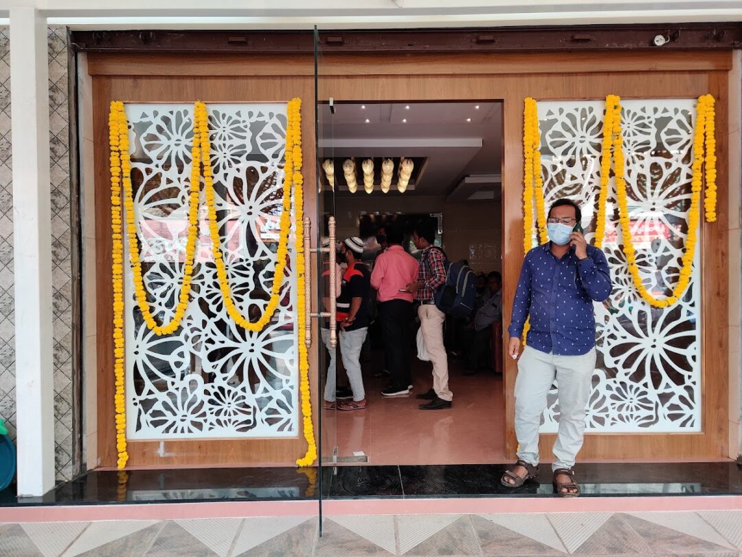 Zeeshan Restaurant Kakinada | Apna Hyderabadi Food in Suryanarayana Puram
